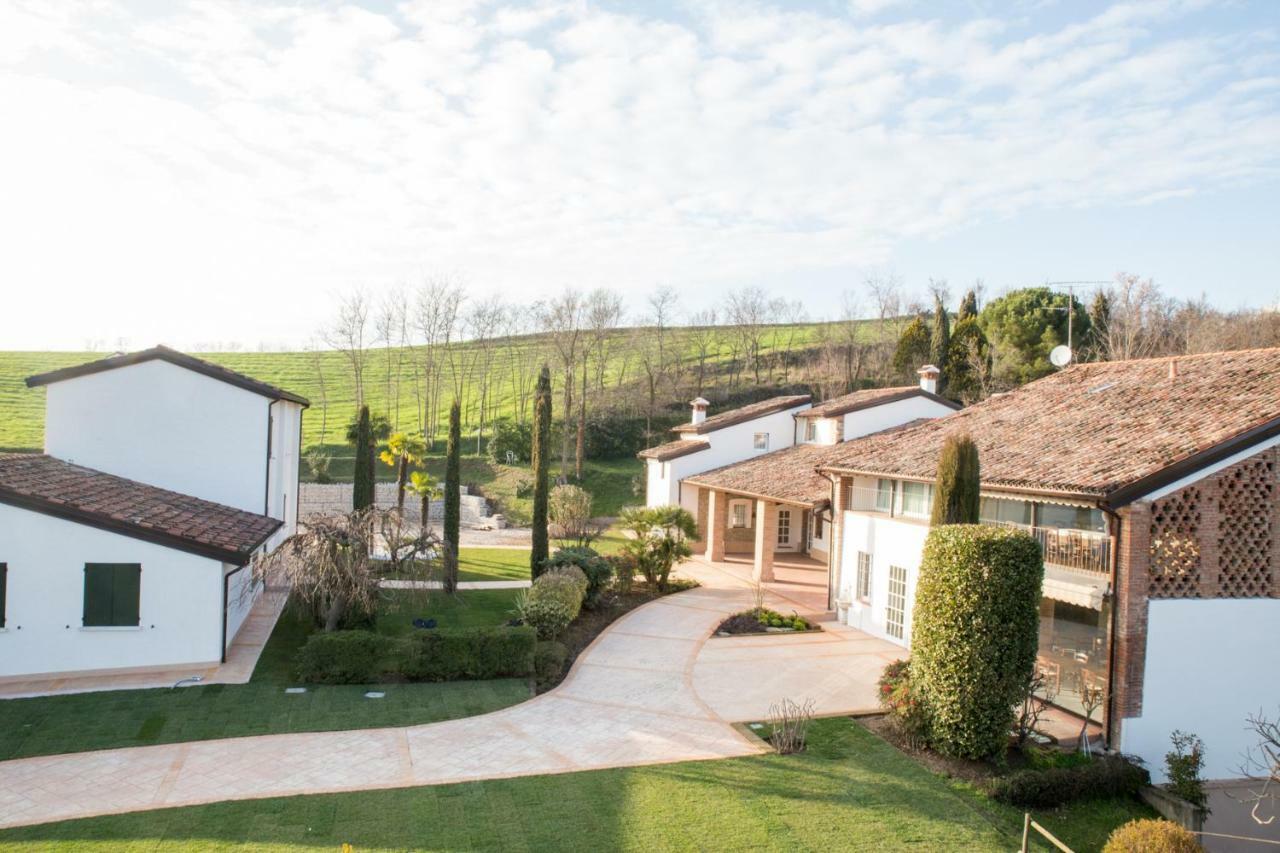 B&B Corte Delle Rose Castiglione Delle Stiviere Dış mekan fotoğraf